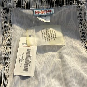 Rip skirt size medium length one